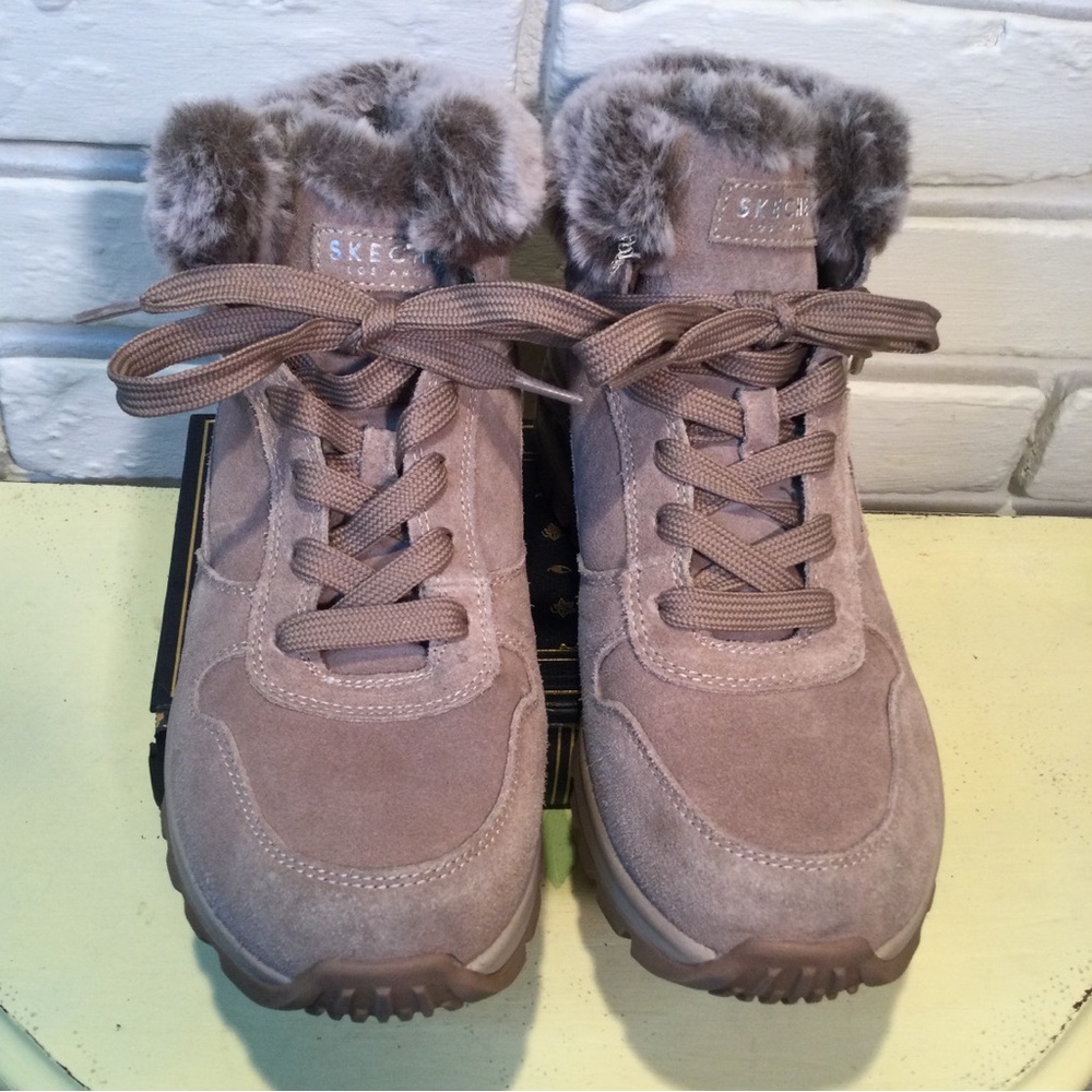 Sketchers Uno Rugged Fall Air Boots 8 View 2